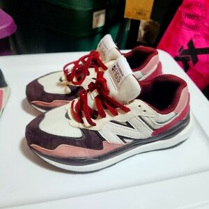 New Balance Women's Sneakers - Cream, Red, Pink